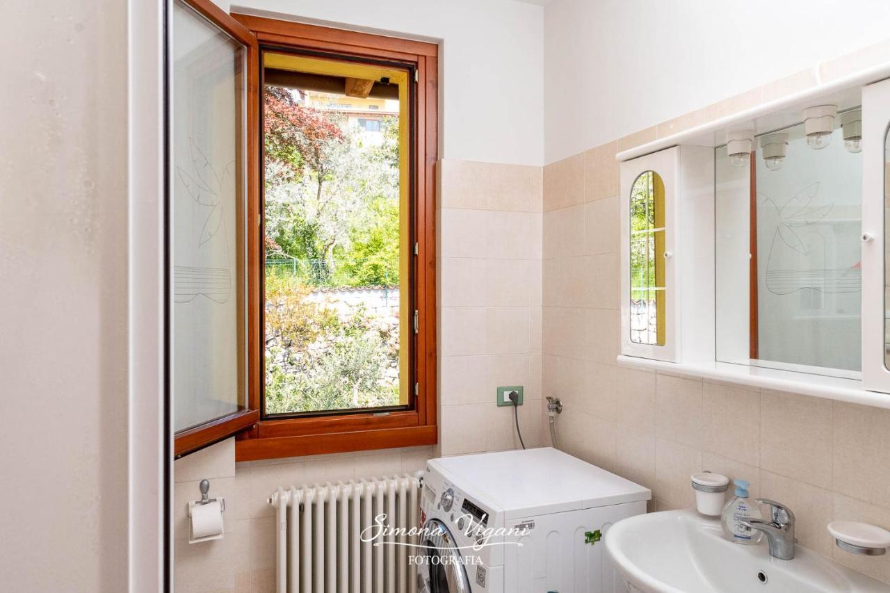 Ferienwohnung Casa Aria Riva di Solto Exterior foto